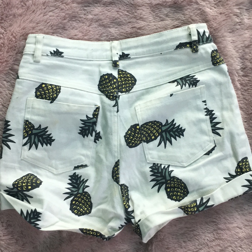 BDG pineapple shorts - Picture 5 of 5